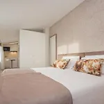 Essence Marianos Hotel