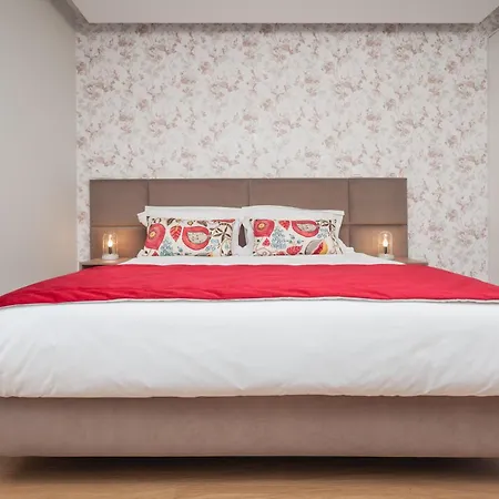 Essence Marianos Hotel
