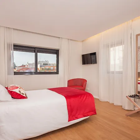 Essence Marianos Hotel