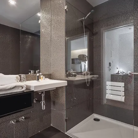Essence Marianos Hotel 4*