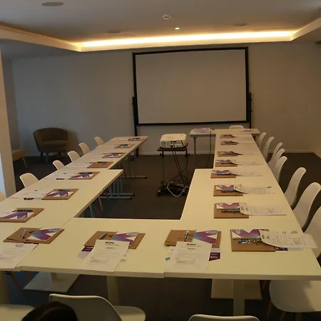 Essence Marianos 4* Fátima