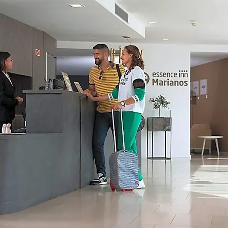 Essence Marianos
