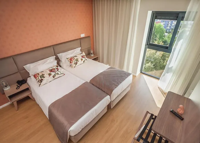 Essence Marianos Фатима