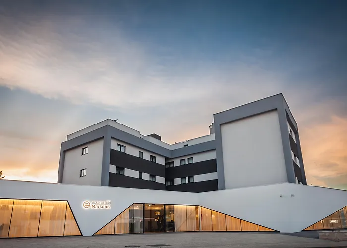 Essence Marianos 4* Fátima